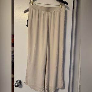 Aritzia Cream Elastic-Waist Pants